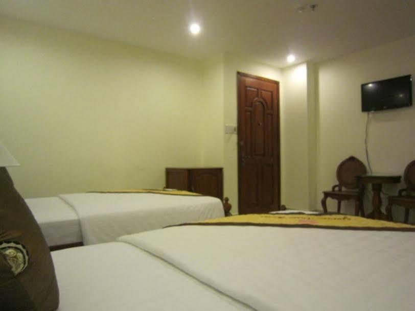 Golden View Saigon Hotel Thành Pho Ho Chí Minh Esterno foto